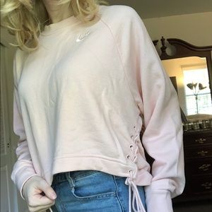 Nike Sportswear Essential Fleece Crew